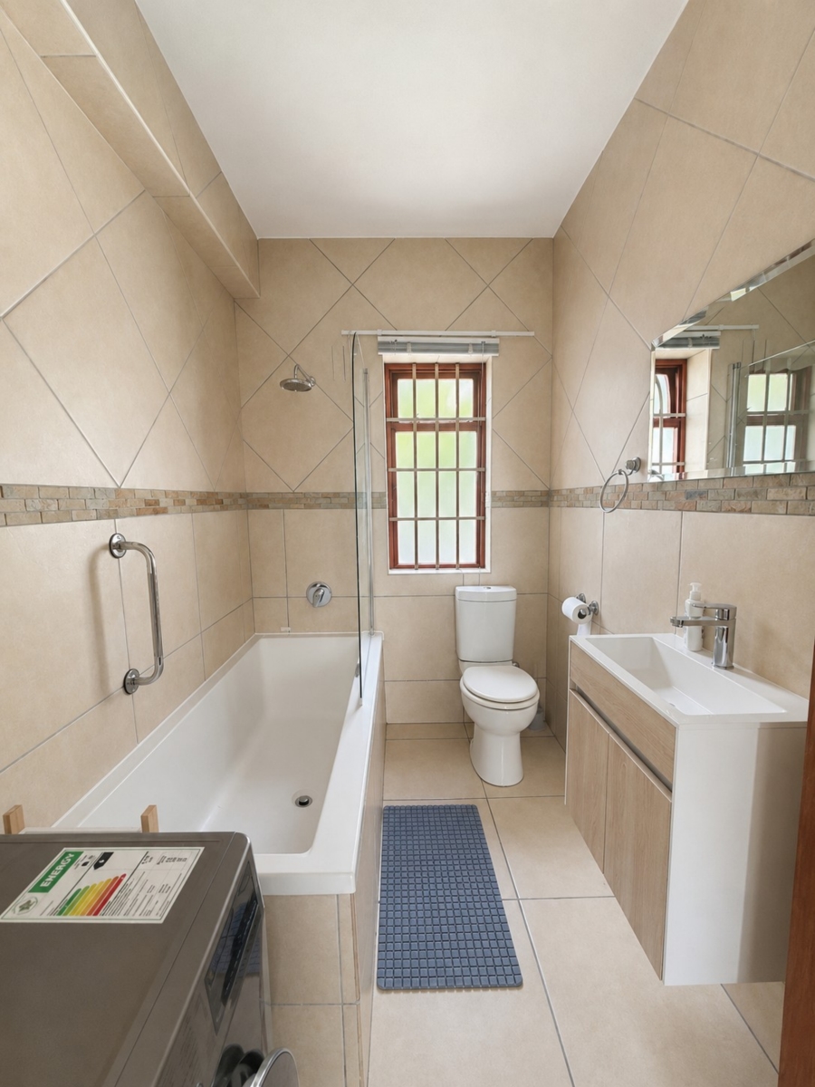 2 Bedroom Property for Sale in Simons Town Western Cape
